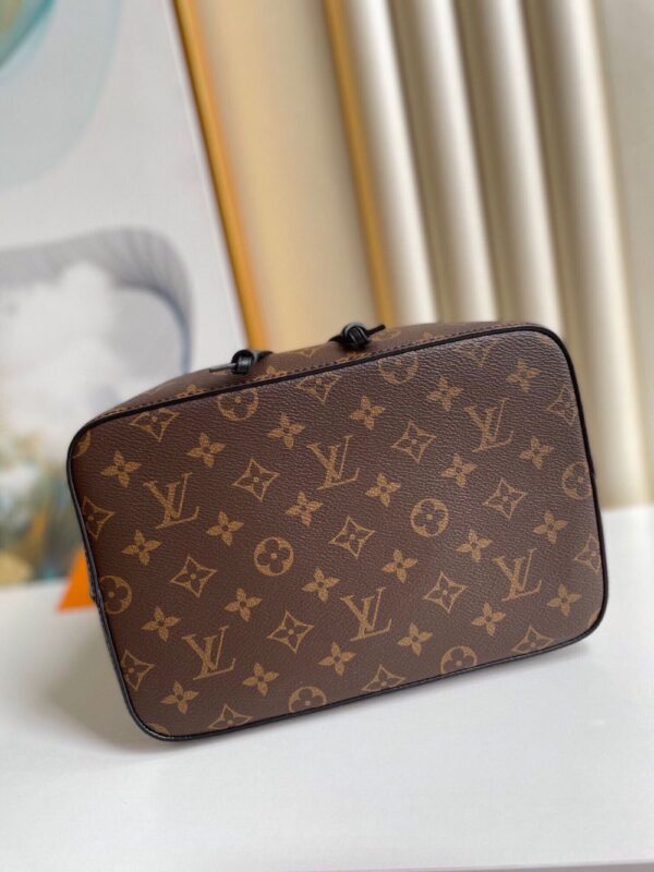 Louis Vuitton Bag NEONOE  M44020