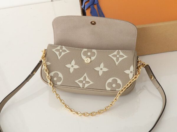 Louis Vuitton Bag Wallet On Chain Ivy M82211