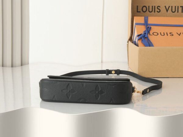 Louis Vuitton Bag Wallet On Chain Ivy M82154