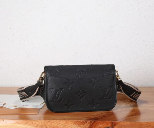 Louis Vuitton Bag Diane M46386