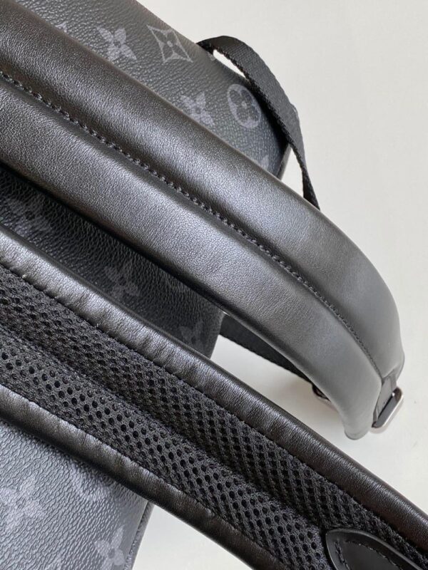 Louis Vuitton Bag Discovery  M43186