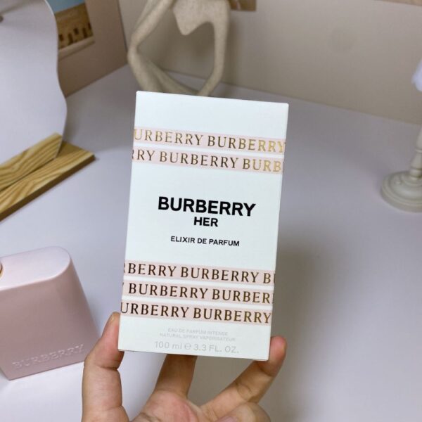 Burberry Perfume  Her Elixir de Parfum