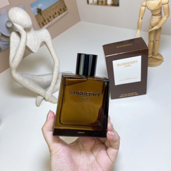 Burberry Perfume  Hero Parfum,2024