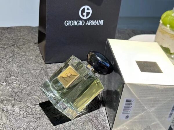 Giorgio Armani PRIVÉ