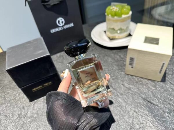 Giorgio Armani PRIVÉ