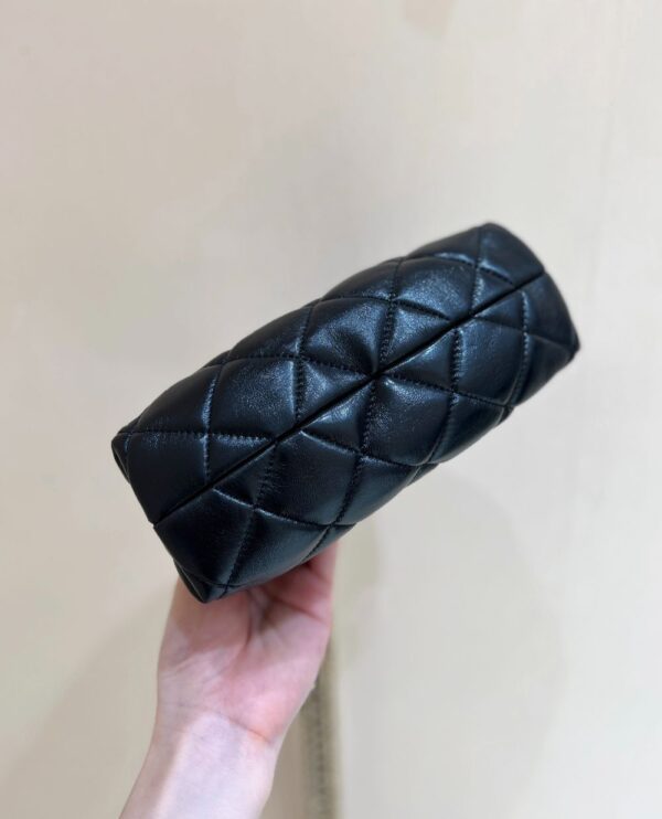 Chanel Bag 24 Hobo AS4966