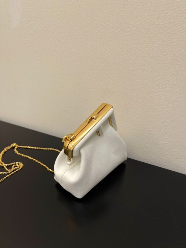 Fendi Bag White   56831