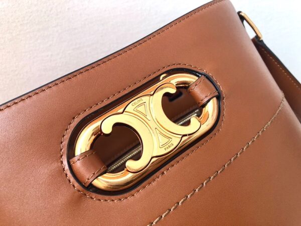 Celine Bag BUCKET MAILLON TRIOMPHE Caramel
