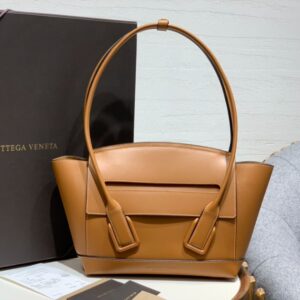 Bottega Veneta  Arco 33 Plain Weave 580725 Caramel