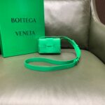 Bottega Veneta  Mini Cassette 666688 Green