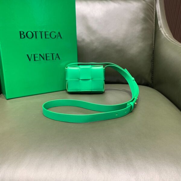 Bottega Veneta  Mini Cassette 666688 Green