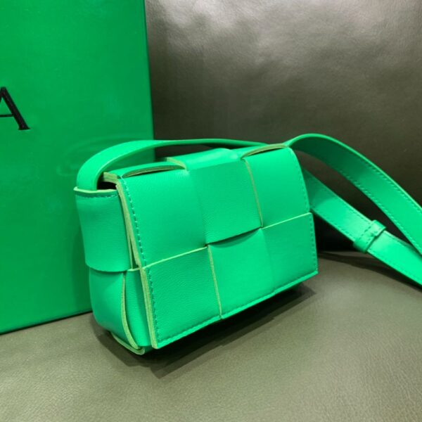 Bottega Veneta  Mini Cassette 666688 Green