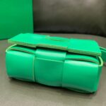 Bottega Veneta  Mini Cassette 666688 Green