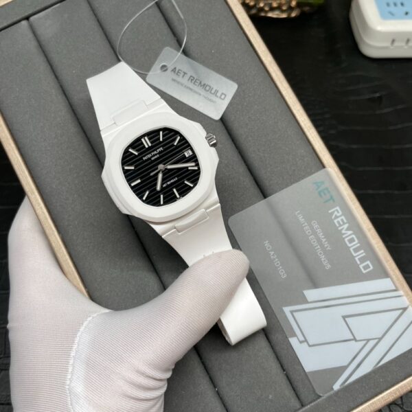 PATEK PHILIPPE Tiffany 5711