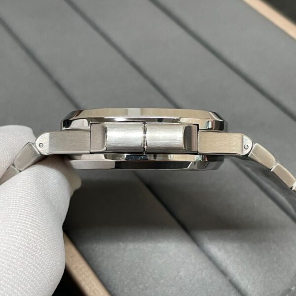 PATEK PHILIPPE 5990/1A
