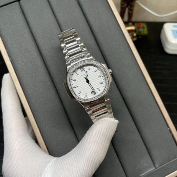 PATEK PHILIPPE NAUTILUS 7118/1200A-010