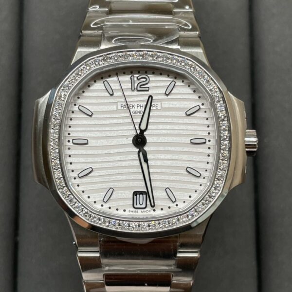 PATEK PHILIPPE NAUTILUS 7118/1200A-010