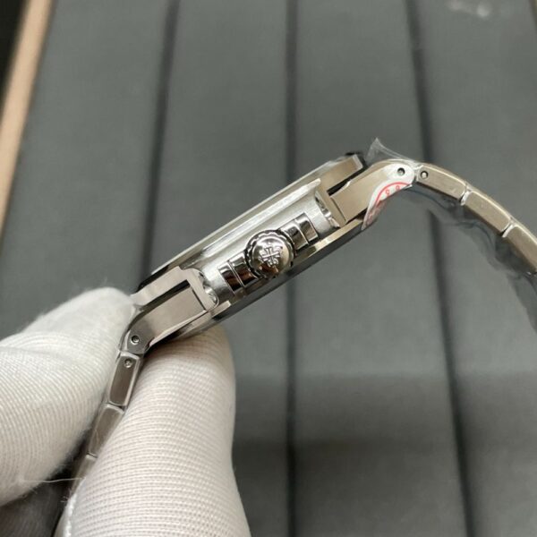 PATEK PHILIPPE NAUTILUS 7118/1200A-010
