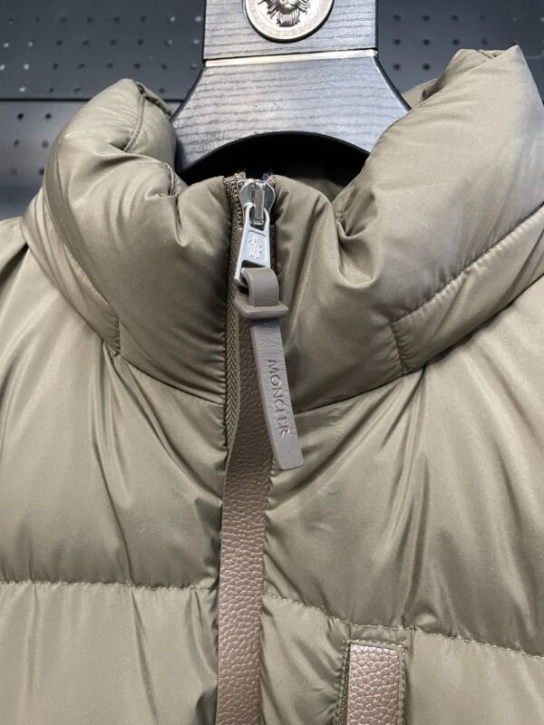 Moncler Besbre Men Khaki