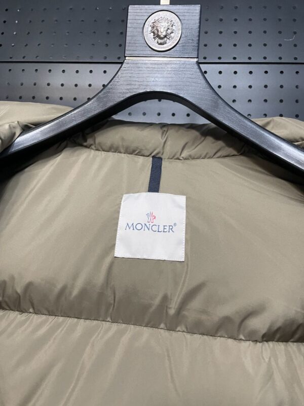 Moncler Besbre Men Khaki