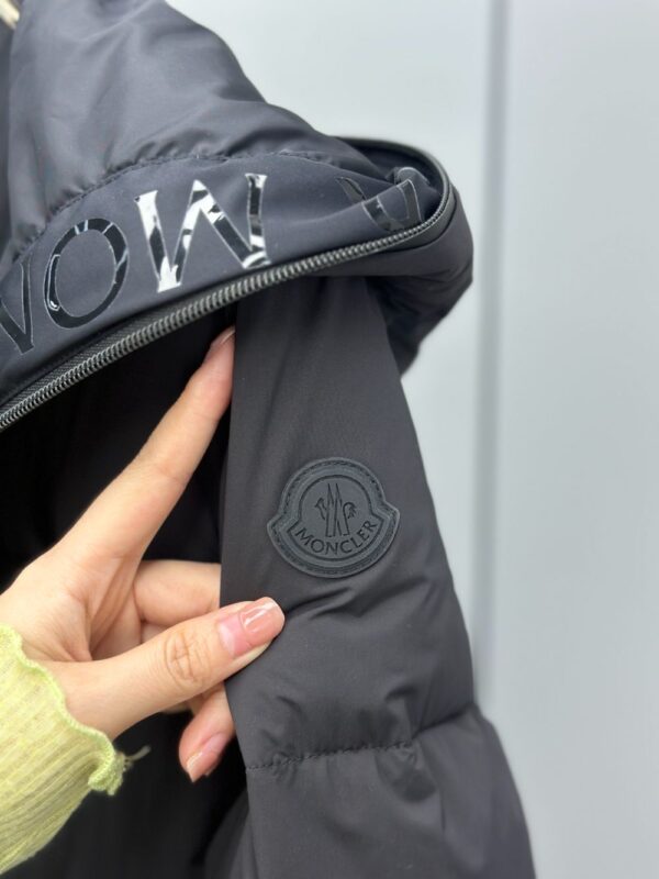 Moncler Arredoun Women Down Jacket