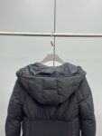 Moncler Arredoun Women Down Jacket