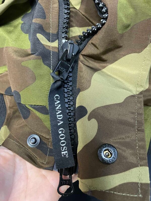 Canada Goose  Chilliwack 7999M  Military Color