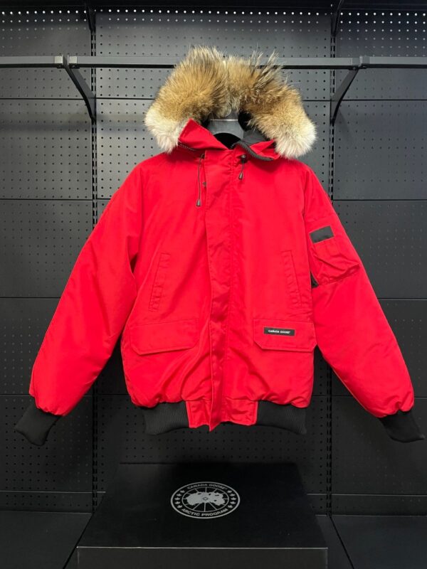 Canada Goose  Chilliwack 7999M  Red