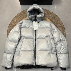 Canada Goose  Moose knuckles Crofton 23ss Grey
