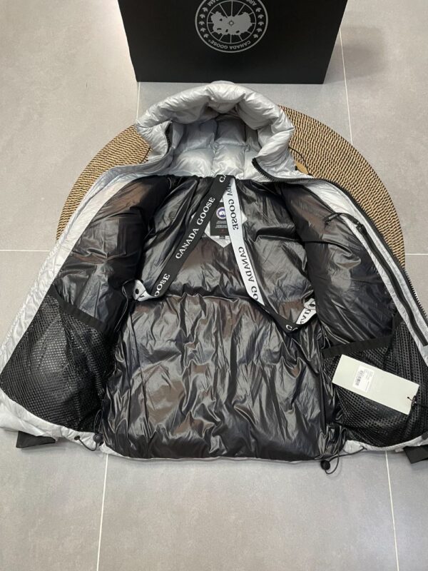 Canada Goose  Moose knuckles Crofton 23ss Grey