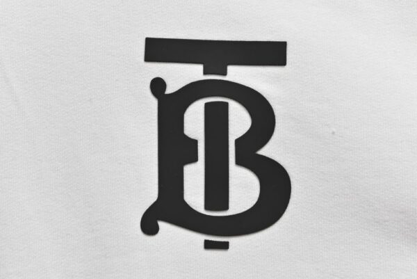 Burberry 24Fw Classic TB laminated hoodie