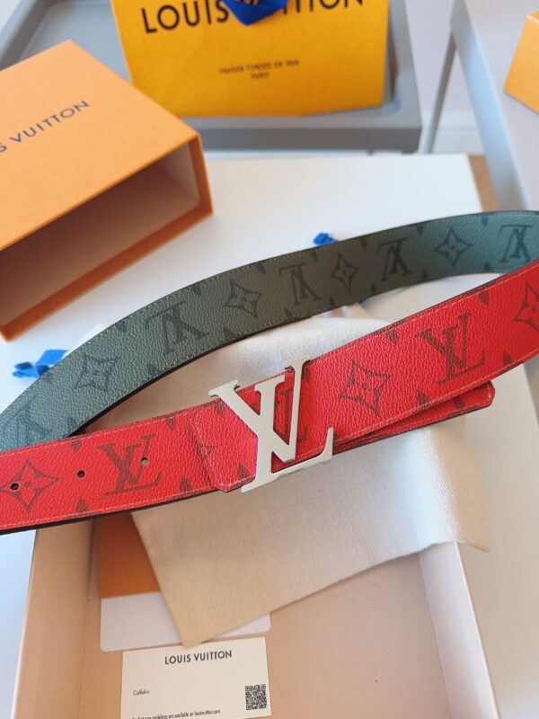 Louis Vuitton  French leather Belts