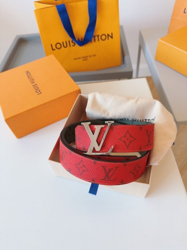 Louis Vuitton  French leather Belts