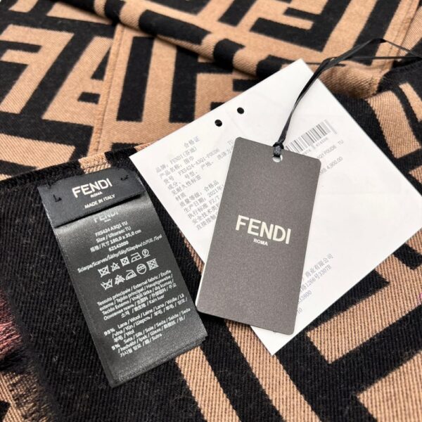 Fendi Letter jacquard long scarf coffee color