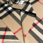 Burberry Classic Scarf Camel