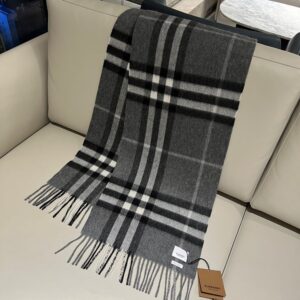 Burberry Classic Scarf Light Grey