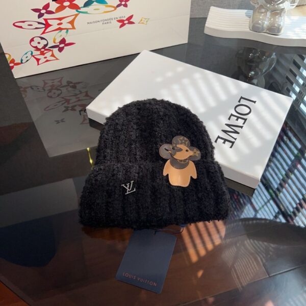 Louis Vuitton Plush knitted hat