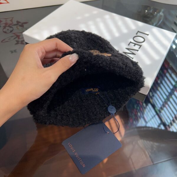 Louis Vuitton Plush knitted hat