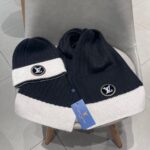 Louis Vuitton Wool scarf and hat set