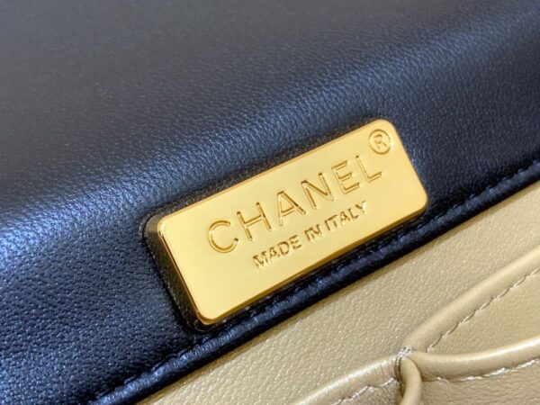 Chanel Bag AS2796 17.5x12.5x5.5cm